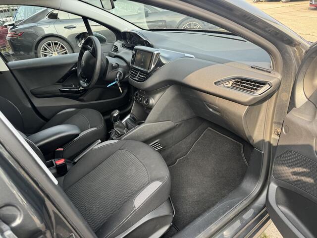Peugeot 208 1.2 PureTech Blue Lion