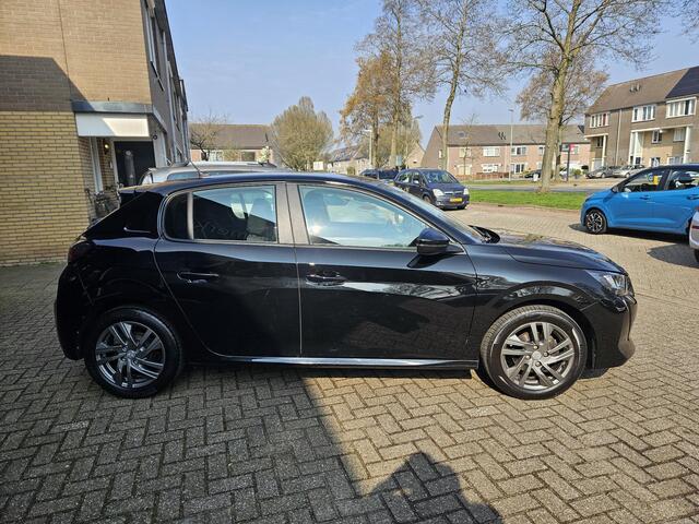 Peugeot 208 1.2 PureTech Active Pack / Airco/ Navigatie/ Cruise/ Apple carplay/ LED/ LMV