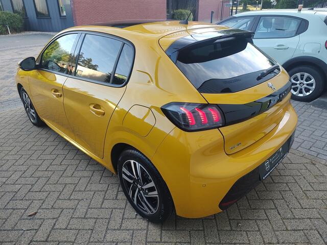 Peugeot 208 1.2 PureTech Allure Panoramadak Led Navi-Carplay Cruise-Adaptiv 360-Camera