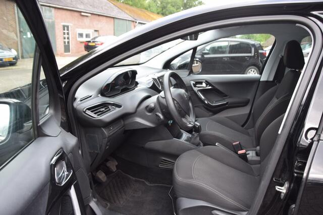 Peugeot 208 1.2 PURETECH CARPLAY/CRUISE/AIRCO