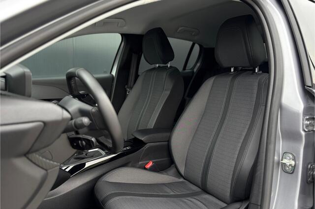 Peugeot 208 1.2 PureTech Allure Pack - Camera - Lane - Cruise - Carplay - Getint glas - Rijklaar