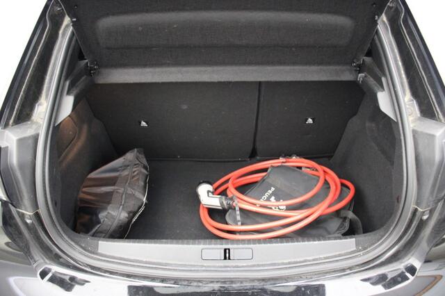 Peugeot 208 e-208 EV Allure 50 kWh - Digital Cockpit, Carplay, Half Leer, Camera