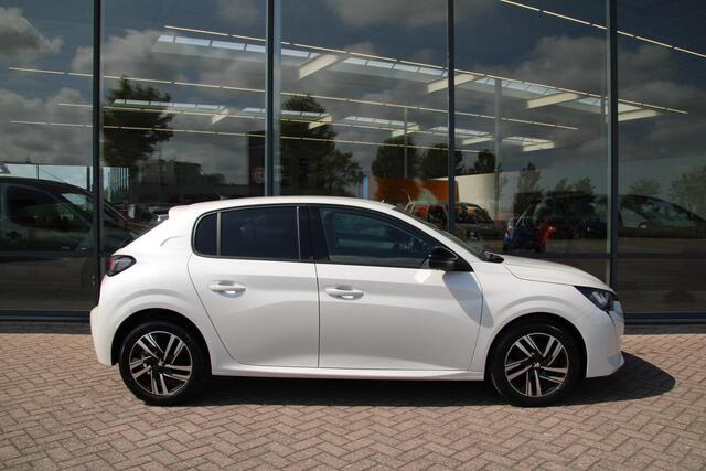 Peugeot 208 1.2 PureTech 100pk Allure Pack Airco Navi Cruise Camera Carplay Zeer mooi