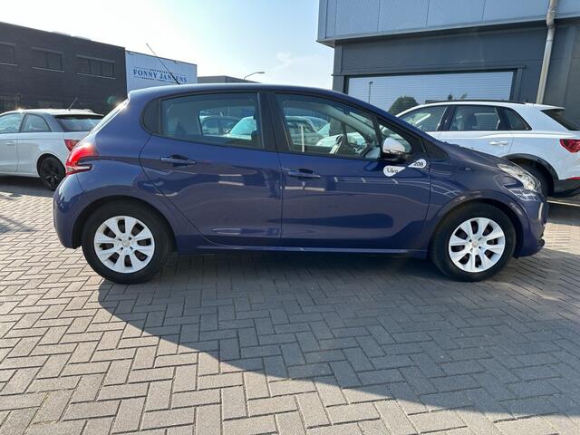 Peugeot 208 1.2 PureTech Access Airco