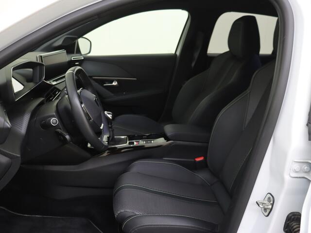 Peugeot 208 1.2 PureTech 100PK GT | Camera | Sport uitvoering | Climate control | Keyless start |