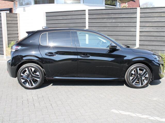 Peugeot 208 Allure 1.2 PureTech 100PK Navigatie, Stoelverwarming, Camera achter, Parkeerhulp voor & Achter, Lichtmetalen velgen