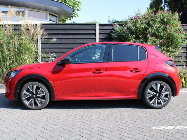 Peugeot 208 GT 1.2 PureTech 100PK Navigatie, Panoramadak, Keyless start, Achteruitrijcamera, Apple CarPlay-Android Auto, Parkeersensoren voor & achter