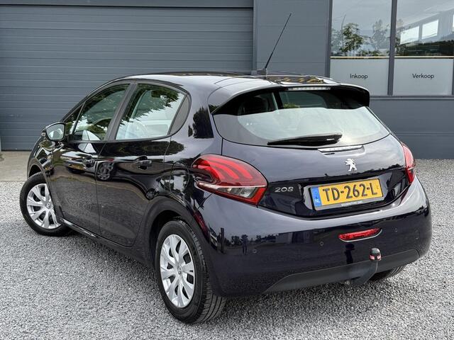Peugeot 208 1.2 PureTech Blue Lion 2e Eigenaar,Navi,Airco,Cruise,Trekhaak,5 Deurs,Pdc,Weinig km,Zeer Zuinig,Apk tot 07-2026