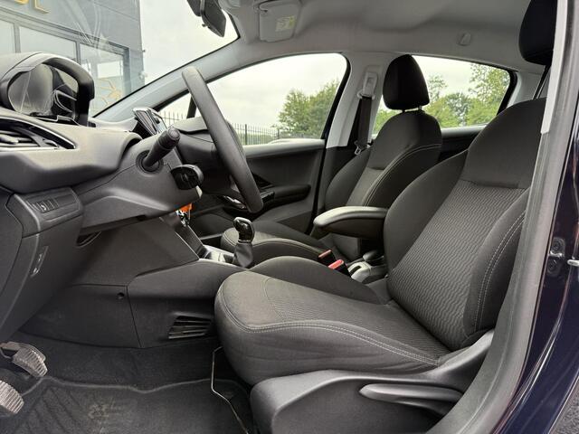 Peugeot 208 1.2 PureTech Blue Lion 2e Eigenaar,Navi,Airco,Cruise,Trekhaak,5 Deurs,Pdc,Weinig km,Zeer Zuinig,Apk tot 07-2026