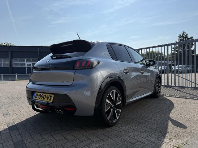 Peugeot 208 1.2 GT 131 PK. Automaat..!! Panoramadak, Navigatie, Climate contr, Comf.intr, etc..