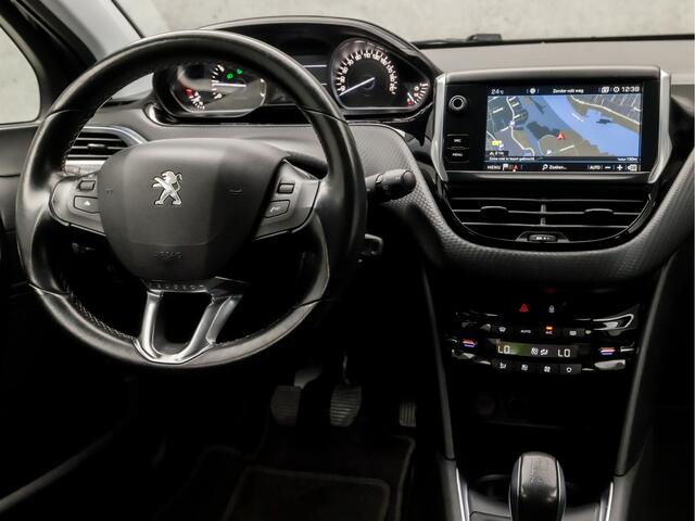 Peugeot 208 1.2 PureTech Sport (APPLE CARPLAY, NAVIGATIE, CLIMATE, GETINT GLAS, SPORTSTOELEN, CRUISE, PARKEERSENSOREN, NIEUWE APK, NIEUWSTAAT)