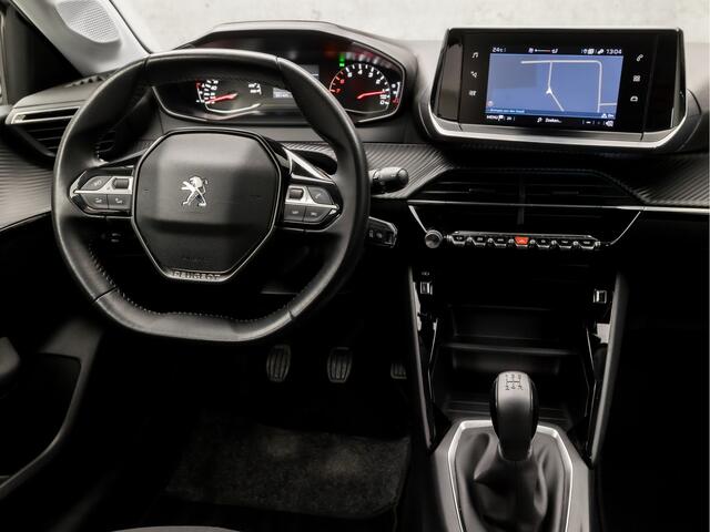 Peugeot 208 1.2 PureTech Sport (APPLE CARPLAY, GROOT NAVI, 360 CAMERA, SPORTSTOELEN, LM VELGEN, LANE ASSIST, CRUISE, NIEUWSTAAT)
