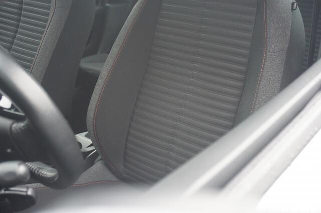 Peugeot 208 75PK Active | AIRCO | CRUISE | CARPLAY | FULL-LED | NETTE AUTO!