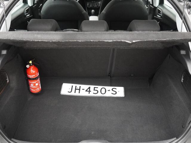 Peugeot 208 1.2 PureTech Blue Lion - Navigatie - Trekhaak - Parkeersensoren - Airconditioning