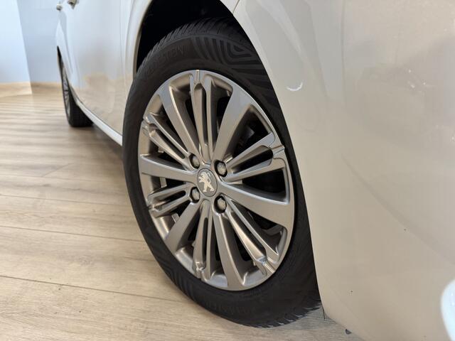 Peugeot 208 1.2 PureTech Blue Lease Executive Airco ECC | Cruise Control | Parkeersensoren | NAP | Isofix | Apple Carplay