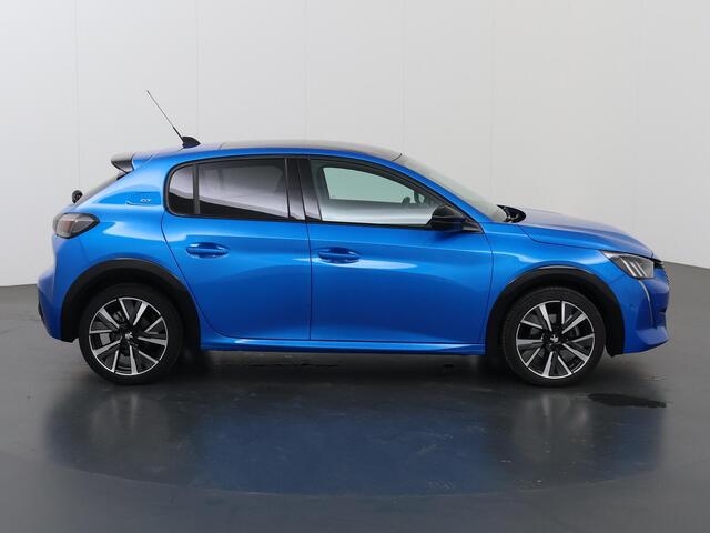 Peugeot 208 1.2 PureTech GT | Navigatie | Parkeercamera | Stoelverwarming | Keyless Go | Lederen Interieur | Panoramadak | Apple Carplay/Android Auto |