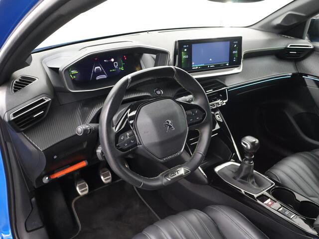 Peugeot 208 1.2 PureTech GT | Navigatie | Parkeercamera | Stoelverwarming | Keyless Go | Lederen Interieur | Panoramadak | Apple Carplay/Android Auto |
