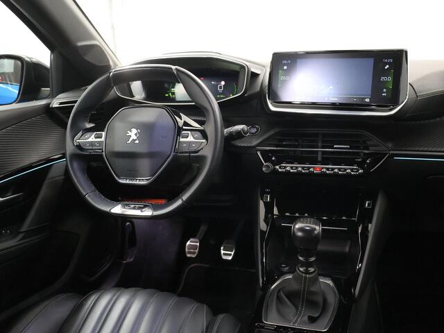 Peugeot 208 1.2 PureTech GT | Navigatie | Parkeercamera | Stoelverwarming | Keyless Go | Lederen Interieur | Panoramadak | Apple Carplay/Android Auto |