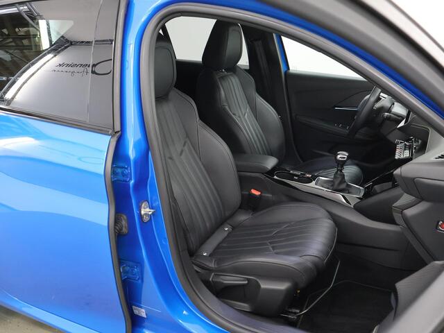 Peugeot 208 1.2 PureTech GT | Navigatie | Parkeercamera | Stoelverwarming | Keyless Go | Lederen Interieur | Panoramadak | Apple Carplay/Android Auto |
