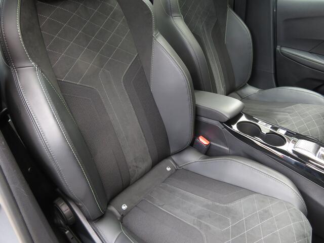 Peugeot 208 1.2 PureTech GT Airco ACC Cr-Control CarPlay Panoramadak