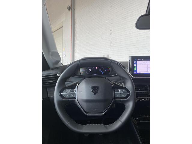 Peugeot 208 1.2 PureTech 100 Allure |Keyless!|CarPlay!|Navigatie!|