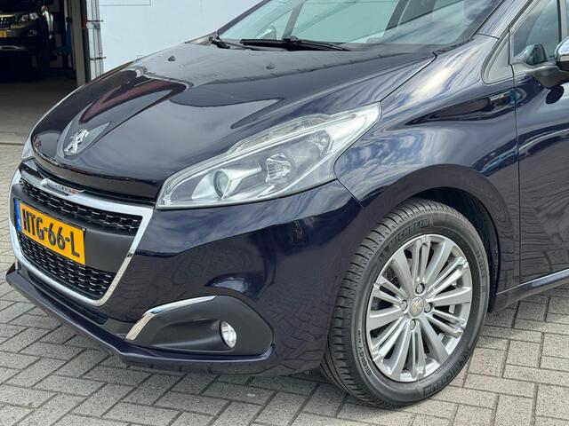 Peugeot 208 1.2 PureTech Signature AIRCO | CARPLAY |NAVI