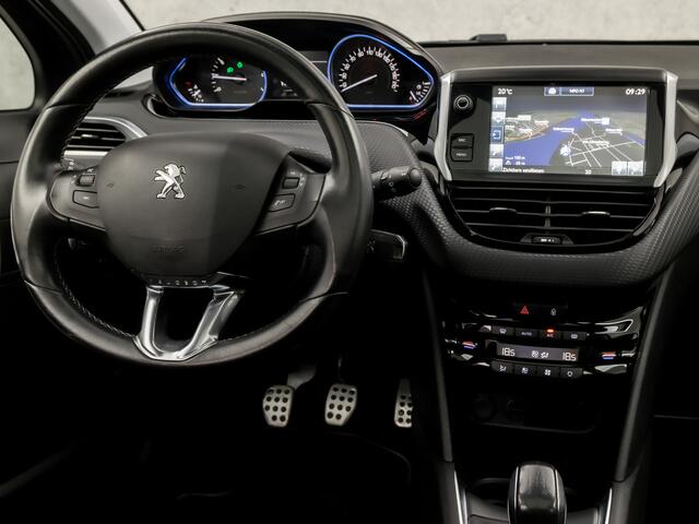 Peugeot 208 1.2 PureTech Sport (PANORAMADAK, APPLE CARPLAY, GROOT NAVI, CAMERA, CLIMATE, SPORTSTOELEN, GETINT GLAS, CRUISE, NIEUWSTAAT)