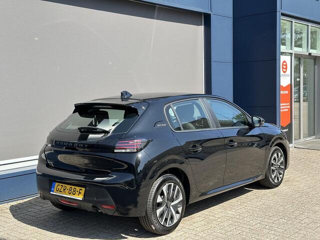 Peugeot 208 1.2 Style | Ruim ¤ 4.000 DEMO Voordeel | Navigatie | Private Lease Vanaf ¤ 359 P/M ! | LED Verlichting | Cruise Control | Airco | Parkeersensoren | Draadloos Apple Carplay & Android Auto | Leren Stuurwiel |