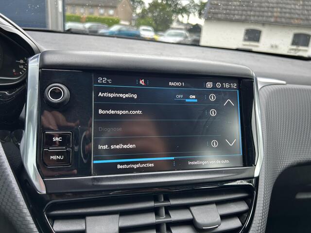 Peugeot 208 1.2 Turbo 110 PK Allure | Trekhaak 1150KG | Zeer Compleet | Navigatie | Climate Control | Cruise Control | Parkeersensoren | Comfort Stoelen | Lichtmetalen Velgen | LED Dagrijverlichting |