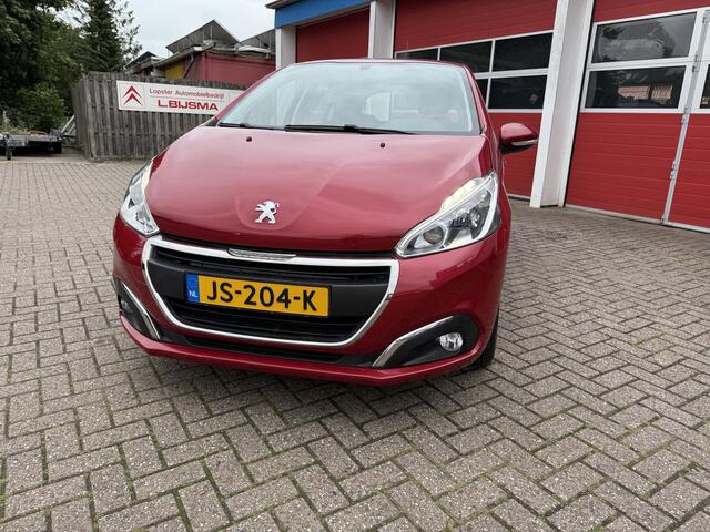 Peugeot 208 1.2 82 PK PureTech | Blue Lion | Airco | Navigatie | 5-drs |