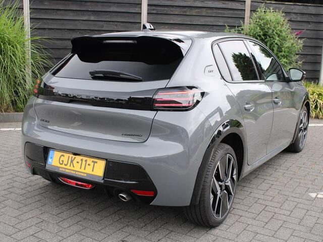 Peugeot 208 GT 1.2 Hybrid 100PK e-DCS6 Automaat Navigatie, Camera Voor & Achter, Panoramadak, Keyless, Apple Carplay, Android Auto