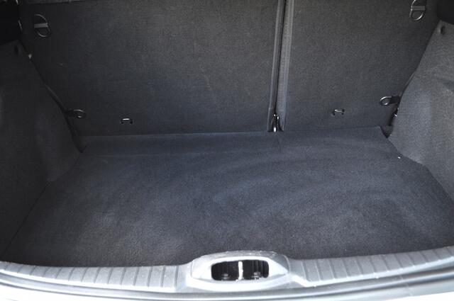 Peugeot 208 1.2 GT-Aut. Pano Nav pdc+cam 1/2leer