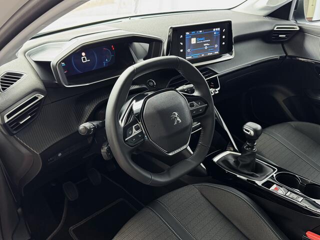 Peugeot 208 1.2 ALLURE VIR.COCKPIT ?100PK ?CARPLAY NAVI LMV LED ?STOELVERW. ?360CAM ADAP.CRUISE KEYLESS 2024