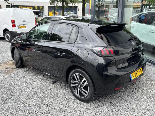 Peugeot 208 1.2 PureTech Allure Pack 100pk | Rijklaar geleverd incl 12 maanden BOVAG garantie! |