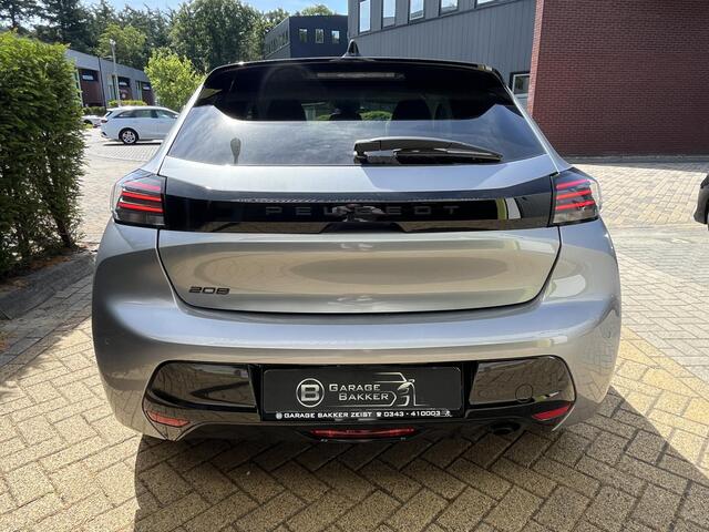 Peugeot 208 1.2 PureTech 100 Allure 360 Camera, Cruise Adaptief, Keyless, LED, Navigatie, Dodehoeksensoren