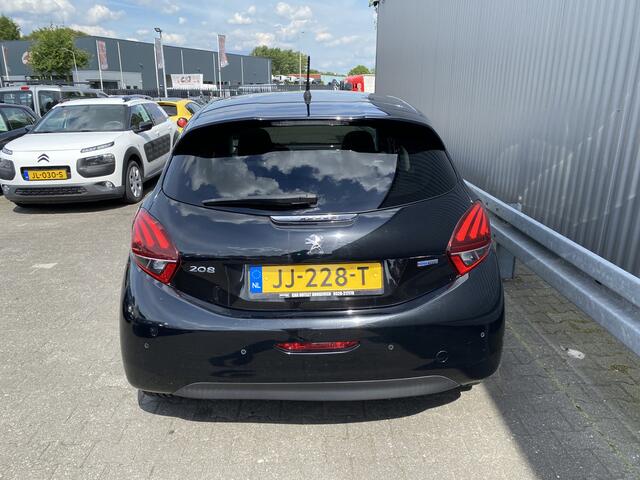 Peugeot 208 1.2 PureTech Allure 152Dkm.NAP, Leer, Clima, CC, Pano, Navi, Bluetooth, PDC, LM, - Inruil Mogelijk -