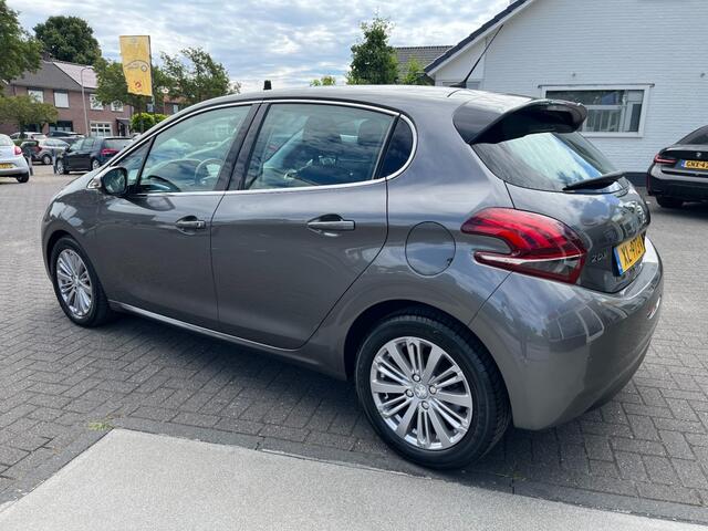 Peugeot 208 1.2 ALLURE AUT, NAVI, CRUISE perfecte staat!