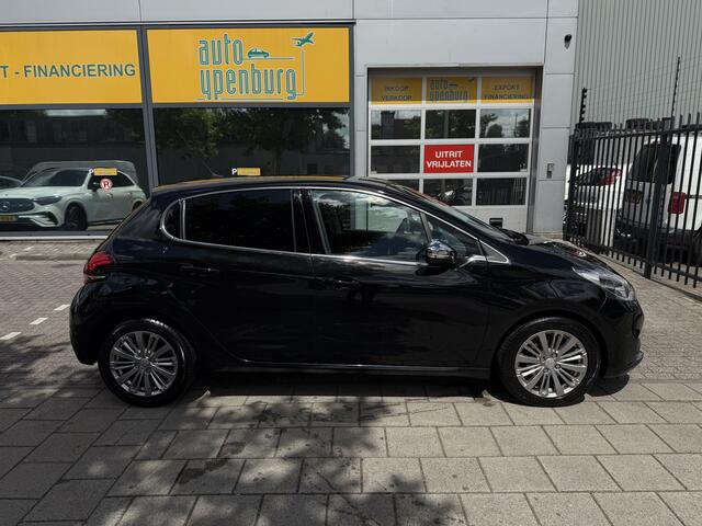 Peugeot 208 1.2 PureTech GT-line * Automaat * 88.925 Km * Navi * Led * Climatronic *