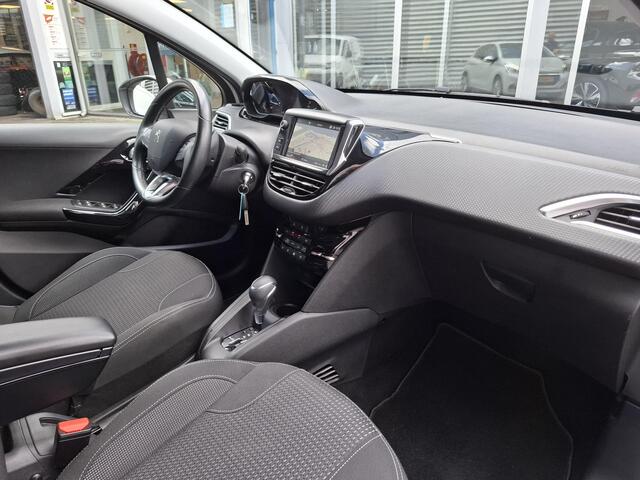 Peugeot 208 1.2 Tech Edition 110 EAT6 Automaat Nav/Clim/Cam/LM