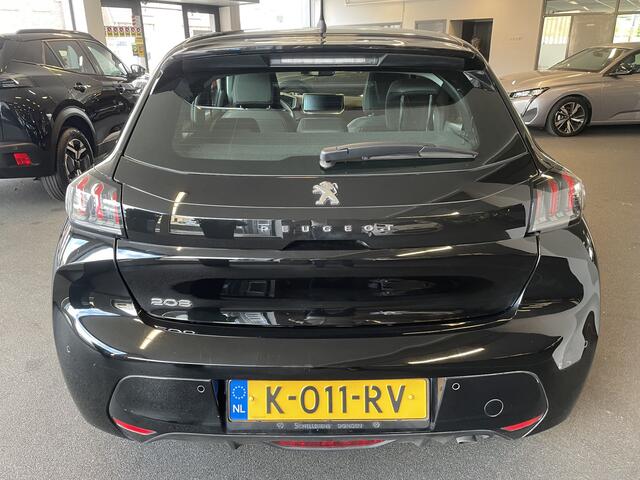 Peugeot 208 1.2 PureTech 100pk Allure NAVIGATIE-CLIMATE CONTROL-PARKEERSENSOREN