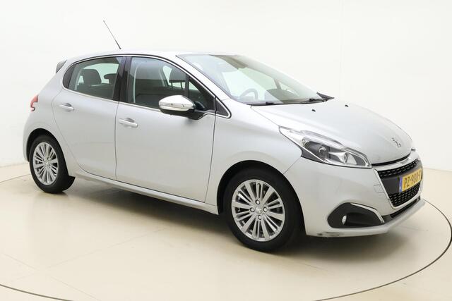 Peugeot 208 1.2 PureTech Blue Lease Executive | Climate Control | Armsteun voor | Parkeerhulp achter | Lichtmetaal 16inch | Navigatie