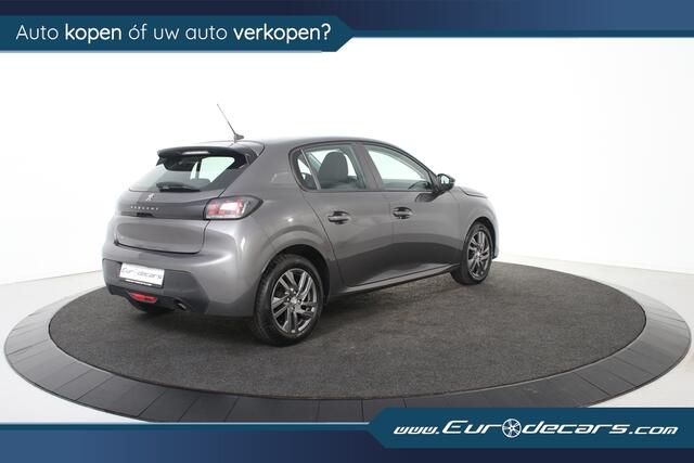 Peugeot 208 1.2 PureTech Like *Navigatie*Parkassist*Carplay*