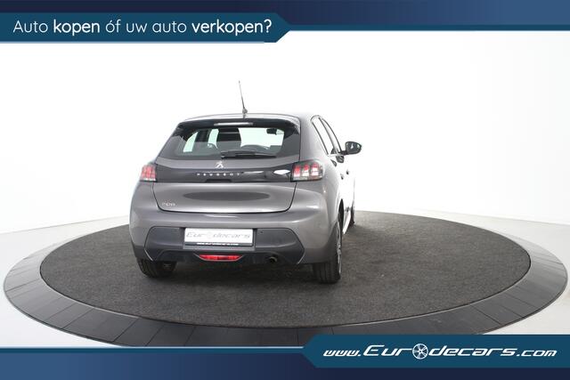 Peugeot 208 1.2 PureTech Like *Navigatie*Parkassist*Carplay*