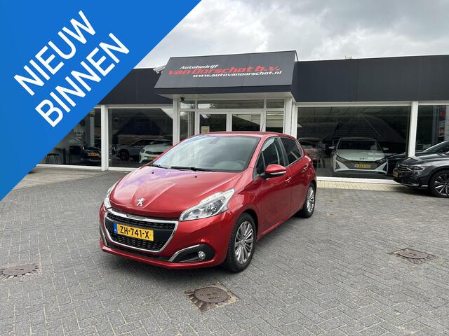 Peugeot 208 1.2 PureTech Signature