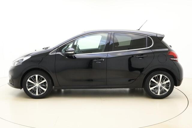 Peugeot 208 1.2 PureTech Allure 82pk | Navigatie | Climate Control | Camera | Lichtmetalen Velgen | DAB Radio | Cruise Control