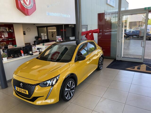 Peugeot 208 1.2 PureTech Allure,GT Line,100Pk,Apple Carplay Android Auto,Keyless,Climate&Cruisecontrol,Spraakbediening,V&A Sensoren,Parkeerassistent,Rijstrook Correctie,Two Tone Lak,17 Inch Lmv