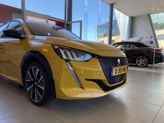 Peugeot 208 1.2 PureTech Allure,GT Line,100Pk,Apple Carplay Android Auto,Keyless,Climate&Cruisecontrol,Spraakbediening,V&A Sensoren,Parkeerassistent,Rijstrook Correctie,Two Tone Lak,17 Inch Lmv