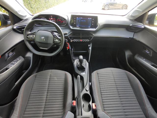 Peugeot 208 1.2 PureTech Allure 360-Camera Navi-Carplay Led Cruise-Control Stoelverwarming