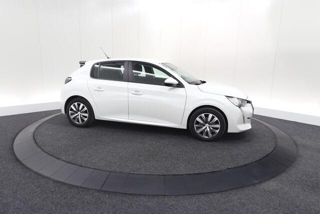 Peugeot 208 PureTech 100 EAT8 Active | Trekhaak | Parkeersensoren | Navigatie | Apple Carplay