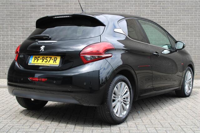 Peugeot 208 1.6 BlueHDi Allure Airco, Navigatie, Parkeersensor achter, DAB
